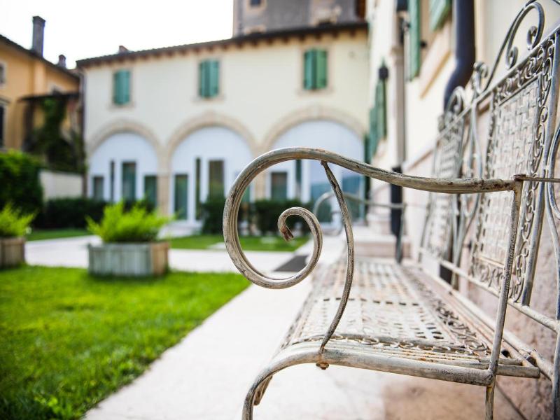 Hotel Villa Moron image