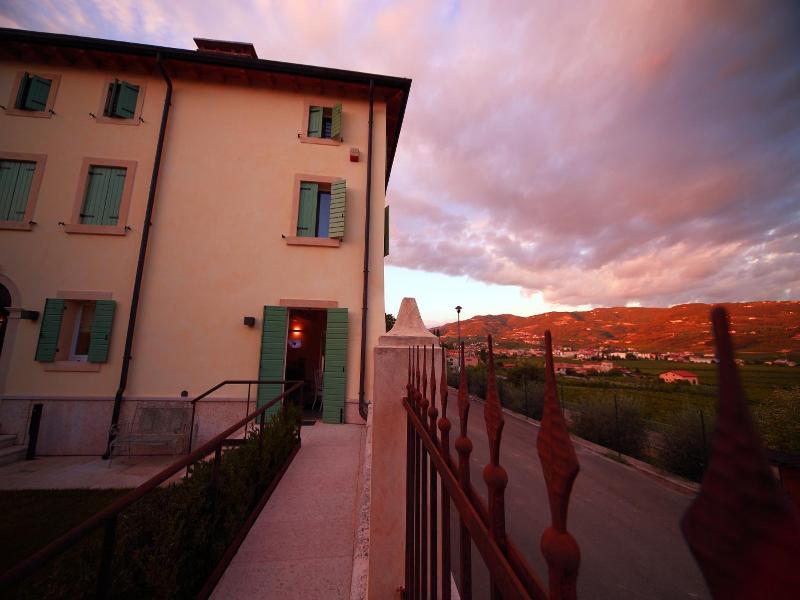 Hotel Villa Moron image