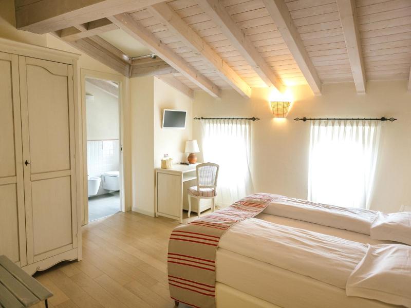 Hotel Villa Moron image
