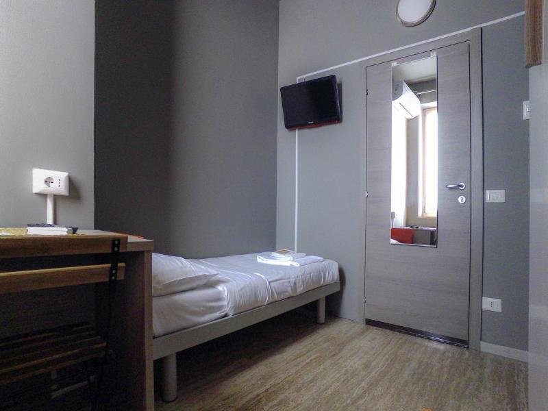 Woodhouse Hotel image