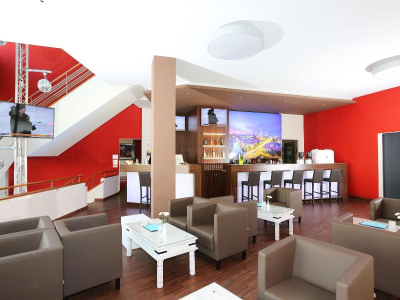 H24 Hoteltow image
