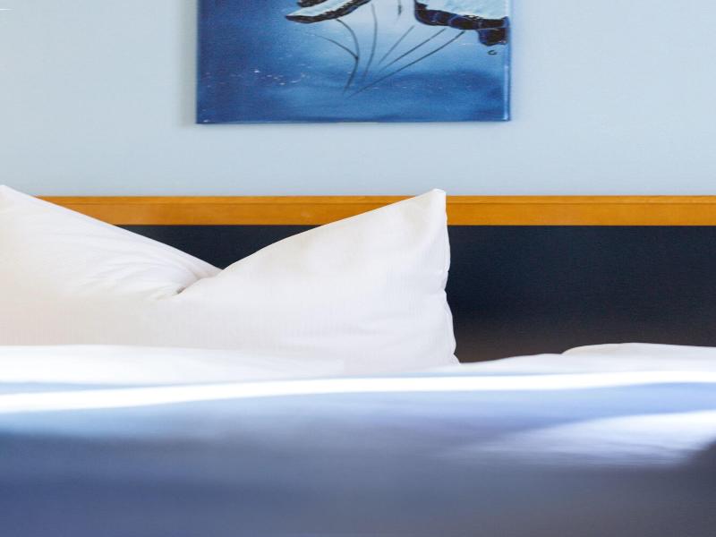 H24 Hoteltow image