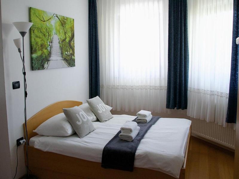 Rudi Hiti Guest House image