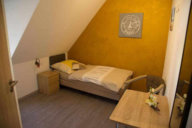 Hotel Pension Dorfschänke image