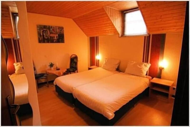 Hotel Pension Dorfschänke image