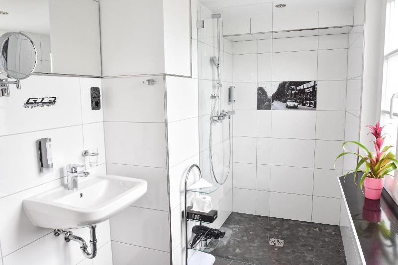 Gt3 Das Sportliche Hotel image