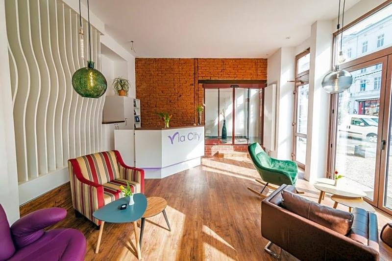 Hotel Viacity image