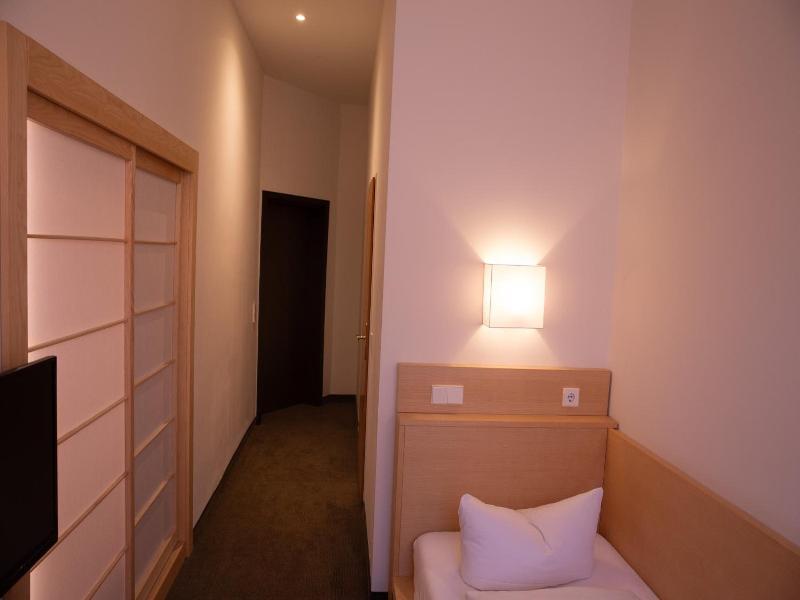Hotel De Saxe image
