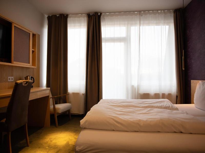 Hotel De Saxe image
