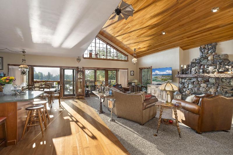 The Inn On Bigfork Bay image