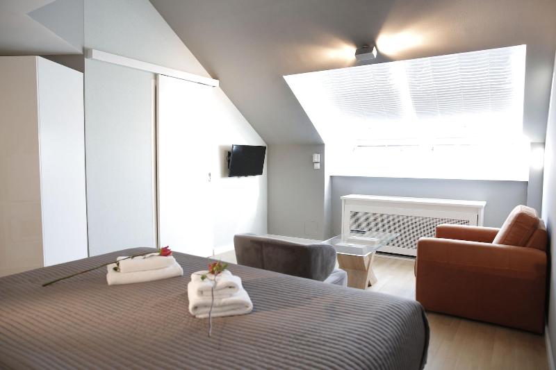 Kh Apartments image