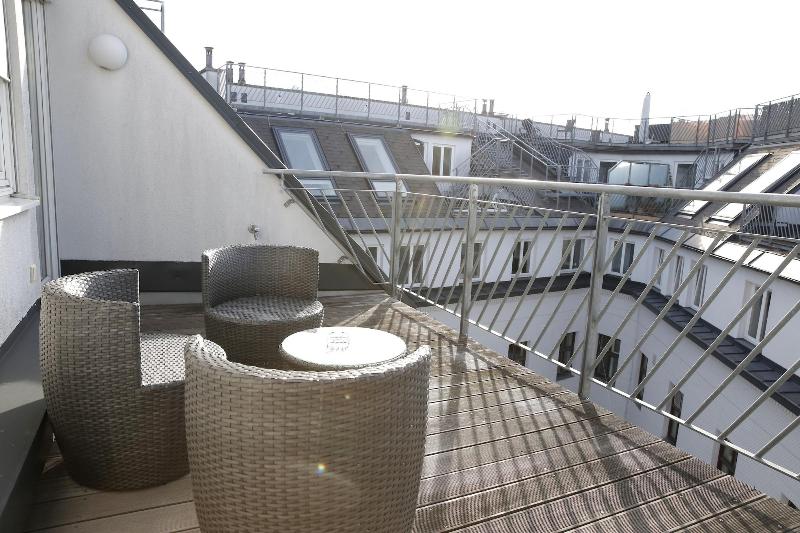 Kh Apartments image