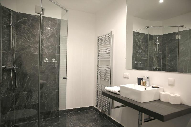 Kh Apartments image