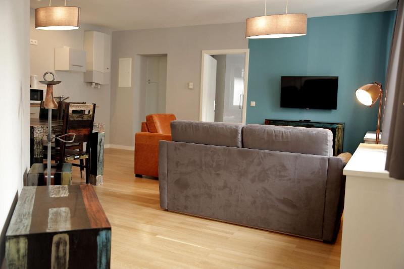 Kh Apartments image
