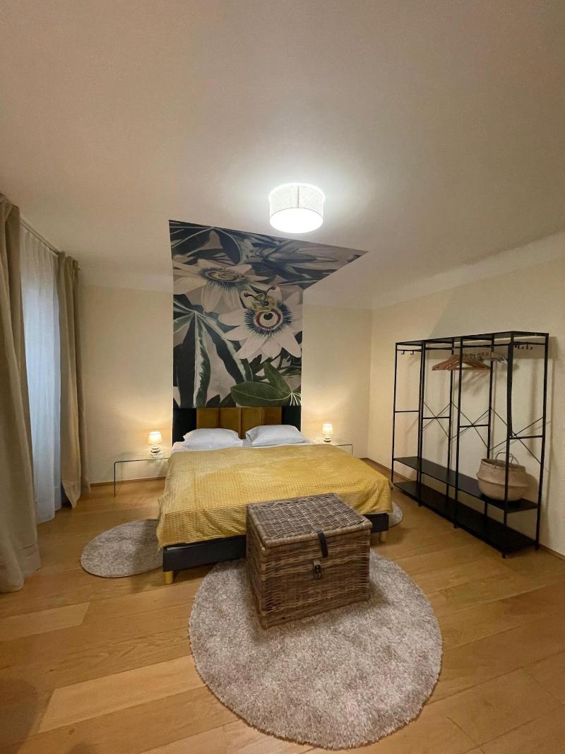 Kh Apartments image