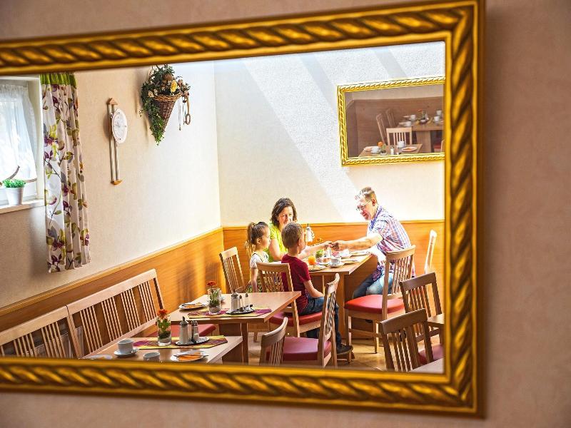 Gästehaus Zehmerhof image