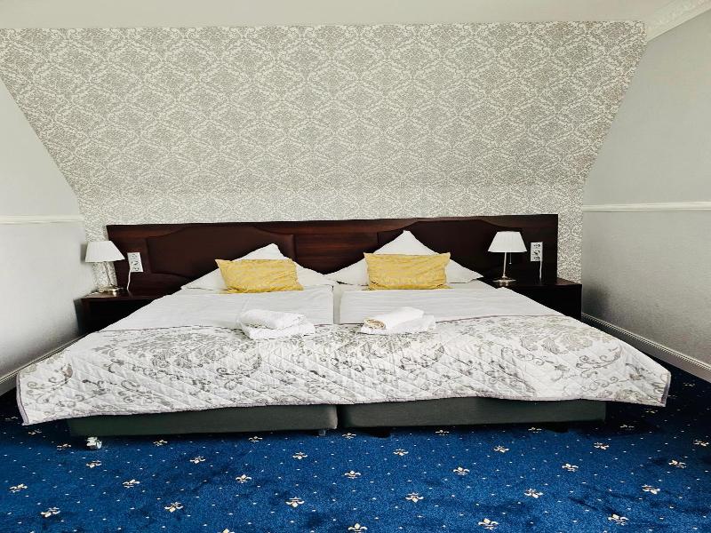 Gala Hotel image
