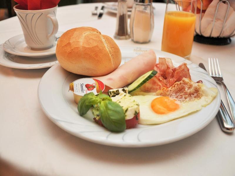Gala Hotel image