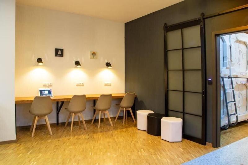 Area24I7 Europaplatz Apartment image