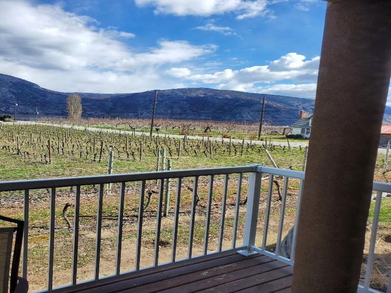 DOUBLE QUEEN SIZE BED