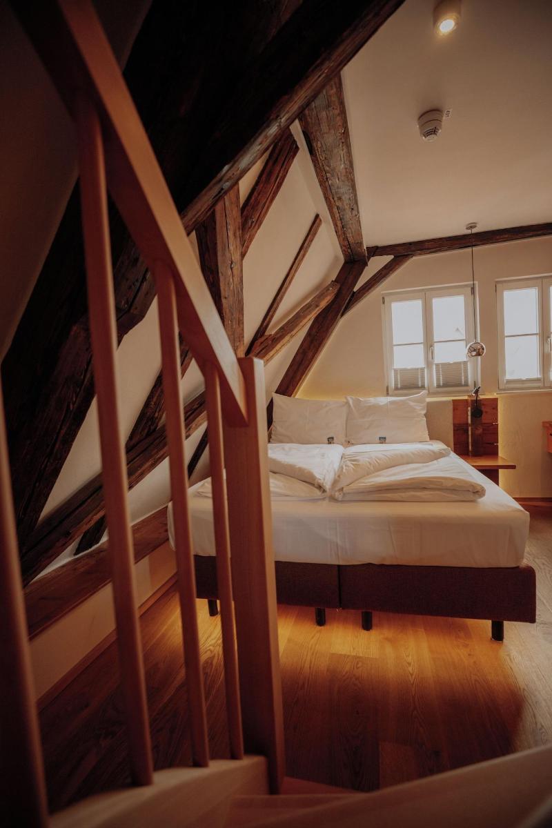 Altstadtmittehotel image