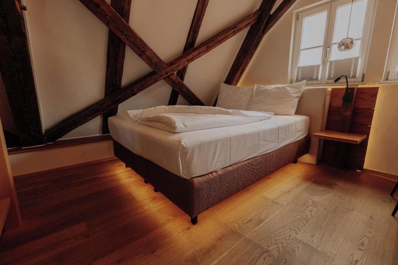 Altstadtmittehotel image
