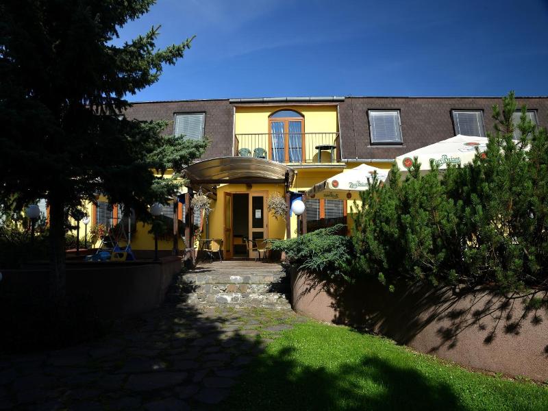 Penzión Agrothermal Bešeňová image