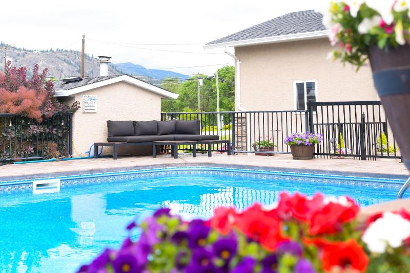 Uncorked Bed & Breakfast — general view