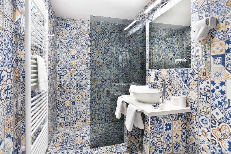 Hotel Atlantis image