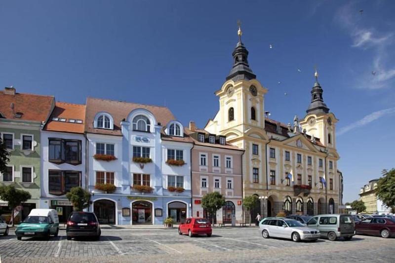 Hotel City