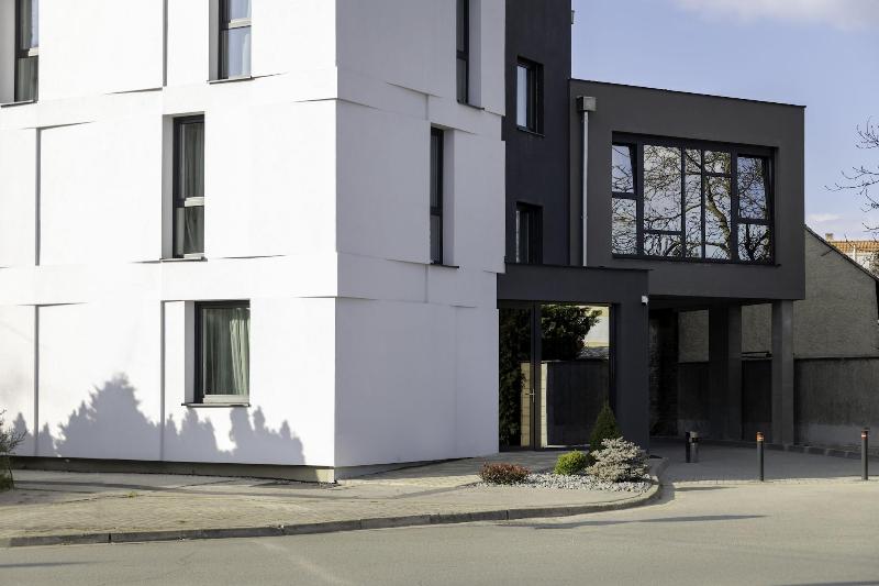 4 Smart Hotel image