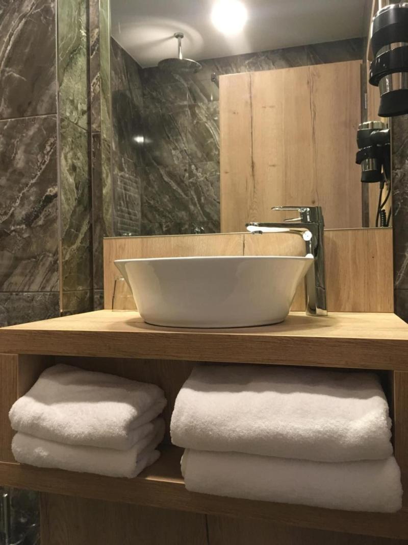 4 Smart Hotel image