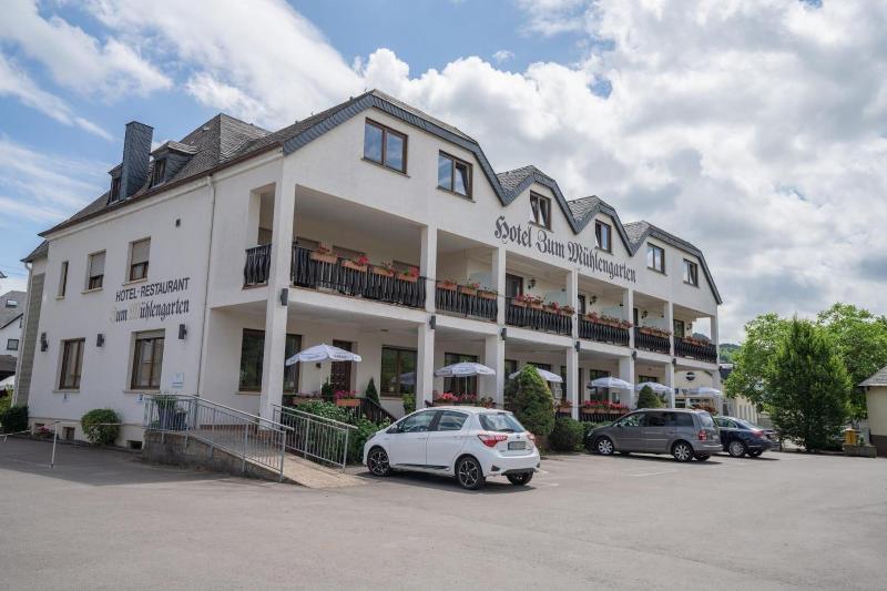 Hotel zum Mühlengarten image