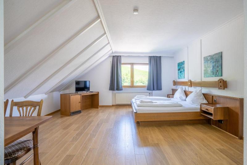 Hotel zum Mühlengarten image