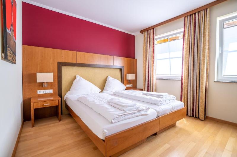 Hotel zum Mühlengarten image