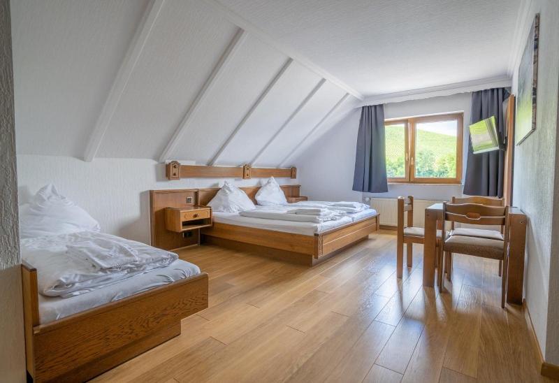 Hotel zum Mühlengarten image