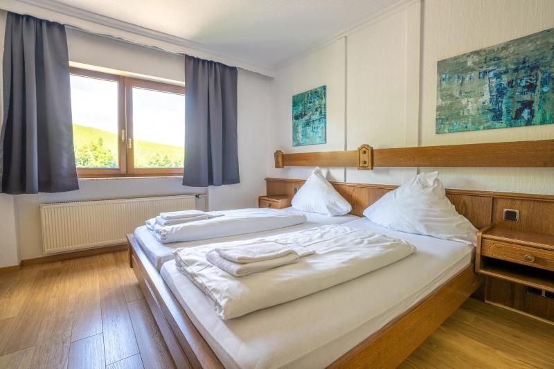 Hotel zum Mühlengarten image