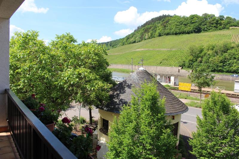 Hotel zum Mühlengarten image