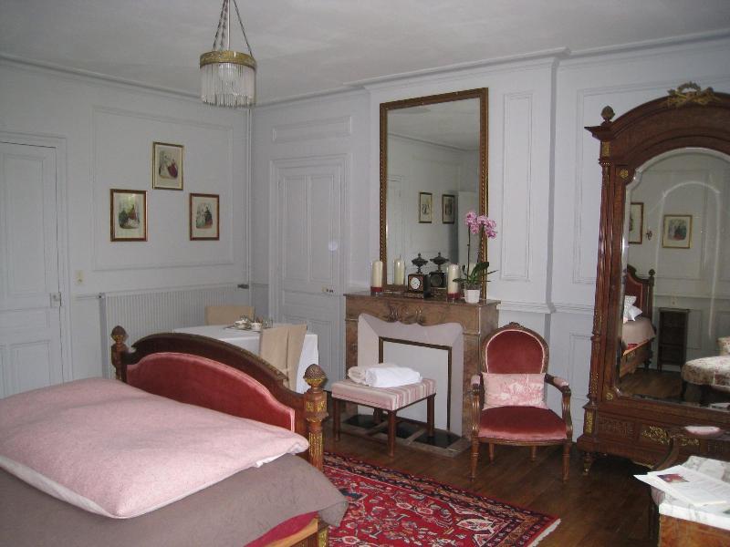 Le Château d'Omiécourt image