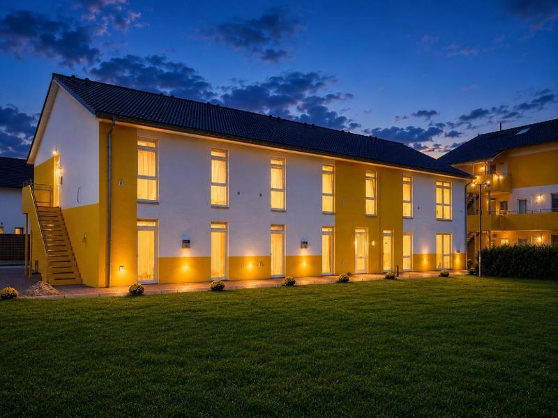 i-Motel image