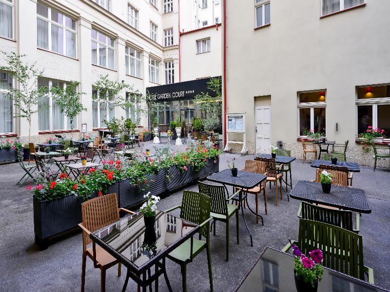 Hotel Garden Court Prague image