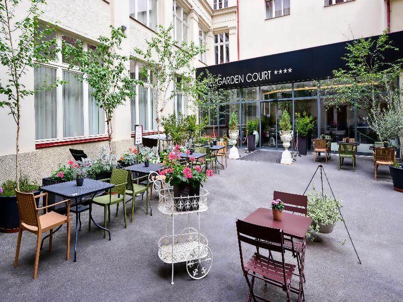 Hotel Garden Court Prague image