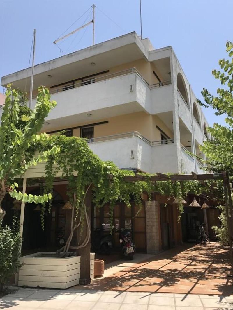 Aspa Holiday Apartments image