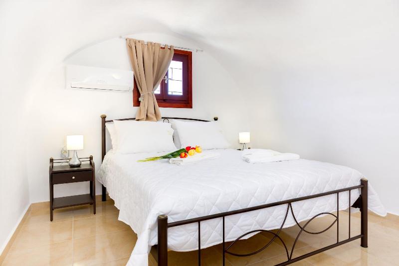 Aspalathos Suites gallery photo 8