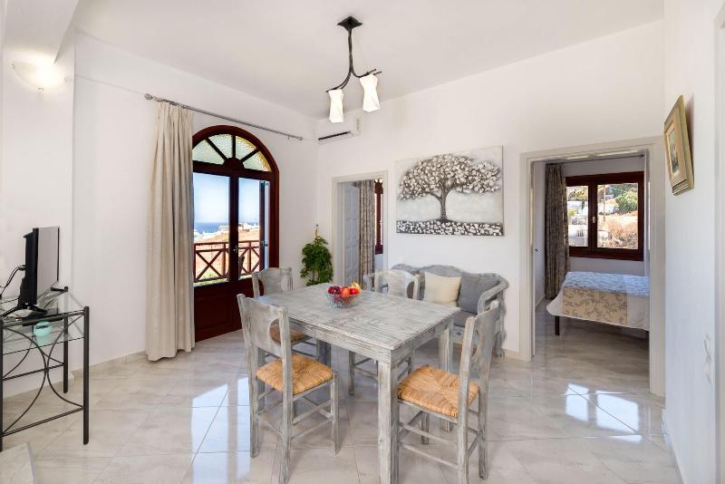 Aspalathos Suites gallery photo 10