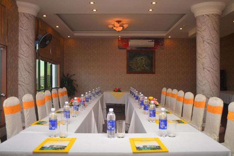 Central Hotel image