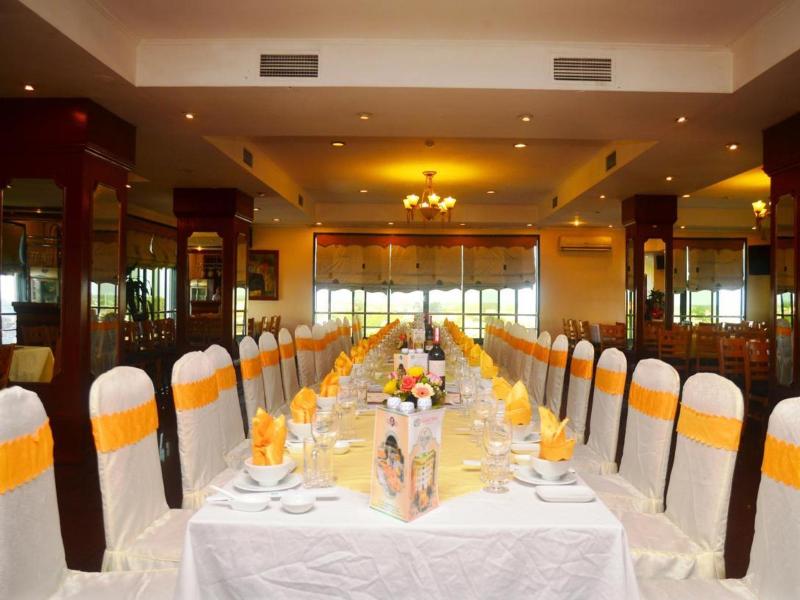 Central Hotel image
