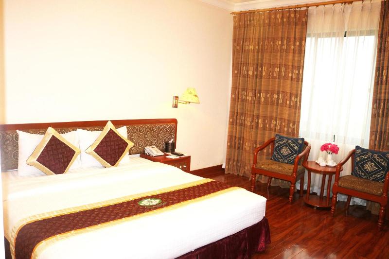 Central Hotel image