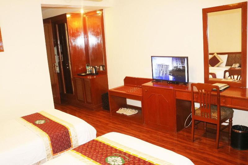 Central Hotel image