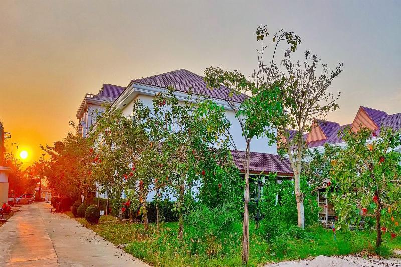 Glorious Hotel & Spa image